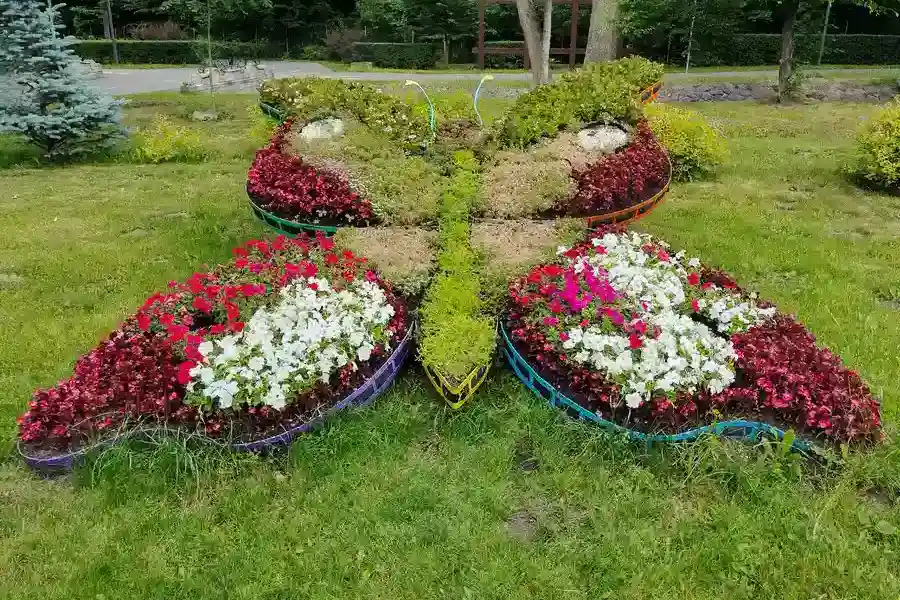 Common Challenges In Landscape Installation And How To Overcome Them in Bettendorf, IA Common Challenges In Landscape Installation And How To Overcome Them in Bettendorf, IA